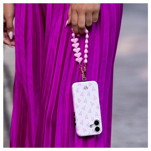 AVY Apple iPhone 15 MagSafe Hoesje met Koord 30CM Cupid Hearts
